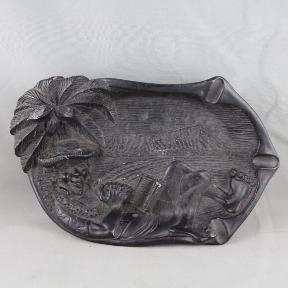 Vintage Coco Joe's Ashtray - Coco Joe on the Beach - Made with Lava - Picture 3 of 5